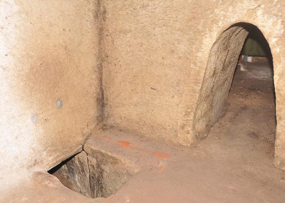 The Cu Chi Tunnels entrance offers a glimpse into the vast underground network once used by Vietnamese soldiers during the war (Source: HISTORIC RELICS & CUCHI TUNNEL COMPLEX)